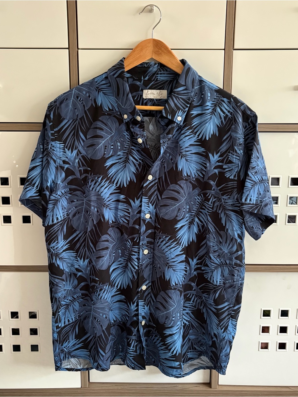 Cotton & Co. Tropical Button up shirt
